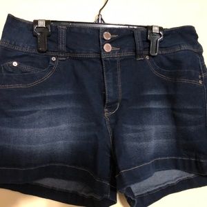 Wanna better butt shorts - size 13 juniors